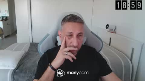 Snapshot of mrdr000 chatting on April 2026 04:59:02 PM mrdr000 online show from April 2026 04:59:02 PM