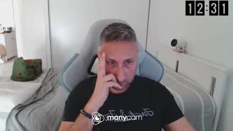 Snapshot of mrdr000 chatting on April 2026 10:31:01 AM mrdr000 online show from April 2026 10:31:01 AM