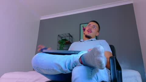 Snapshot of mrfox__ chatting on April 2026 07:58:01 PM Mr Fox online show from April 2026 07:58:01 PM