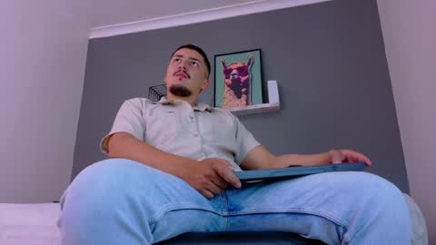Snapshot of mrfox__ chatting on May 2026 07:20:01 PM Mr Fox online show from May 2026 07:20:01 PM