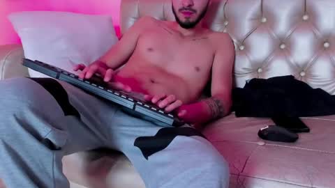 Andy online show from May 2026 04:26:04 PM