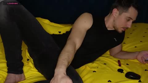 Snapshot of mrgreeneyes01 chatting on February 2025 03:21:01 PM juan luis online show from February 2025 03:21:01 PM