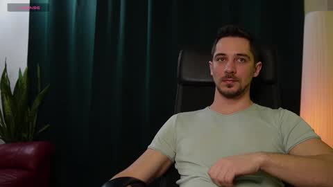 Snapshot of mrgreeneyes01 chatting on February 2025 04:13:02 PM juan luis online show from February 2025 04:13:02 PM