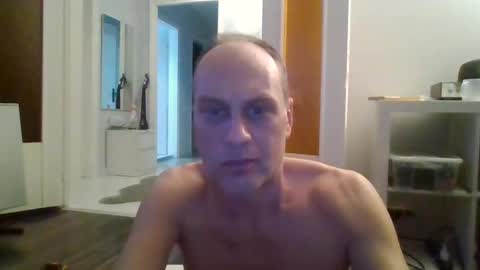 Snapshot of mrhandsomelovee chatting on March 2025 10:39:02 PM Nikola online show from March 2025 10:39:02 PM