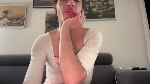 TaleOfLaura online show from December 2024 02:13:01 AM