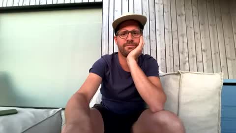 Snapshot of mrnieve chatting on July 2026 07:01:02 PM mrnieve online show from July 2026 07:01:02 PM