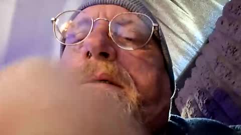 Snapshot of mrnmrsfucks4u chatting on April 2026 05:08:02 PM mrnmrsfucks4u online show from April 2026 05:08:02 PM