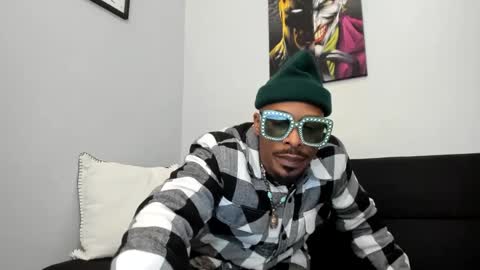 Snapshot of mromg007 chatting on February 2025 06:12:01 PM mromg007 online show from February 2025 06:12:01 PM