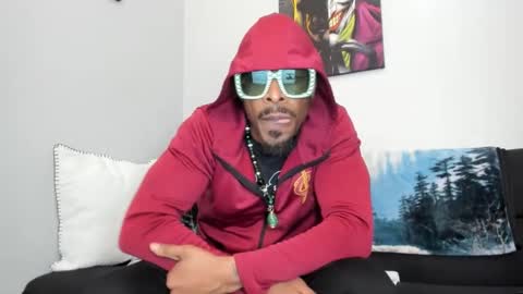 Snapshot of mromg007 chatting on February 2025 01:18:02 PM mromg007 online show from February 2025 01:18:02 PM