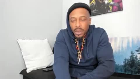 Snapshot of mromg007 chatting on February 2025 11:10:02 PM mromg007 online show from February 2025 11:10:02 PM