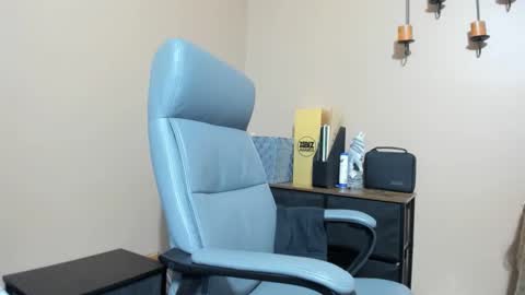 Snapshot of mromg007 chatting on November 2025 04:11:02 PM mromg007 online show from November 2025 04:11:02 PM