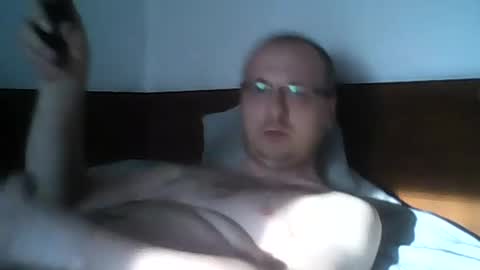 Snapshot of mronlymasturbate chatting on July 2026 05:18:01 PM mronlymasturbate online show from July 2026 05:18:01 PM