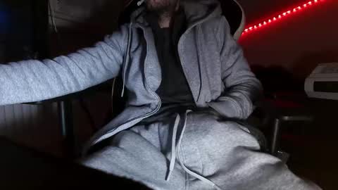 MrRogue online show from January 2026 02:36:02 AM