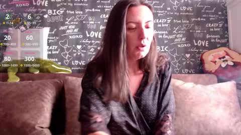 Lara online show from March 2026 09:34:02 AM