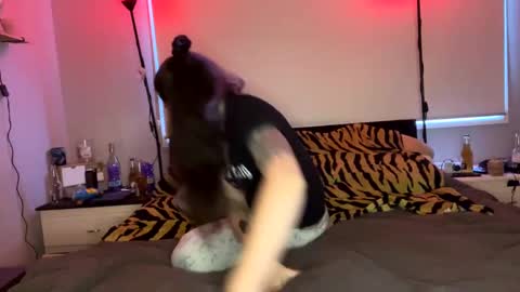 Snapshot of mrs_and_his_kitten chatting on January 2025 07:41:01 AM mrs_and_his_kitten online show from January 2025 07:41:01 AM