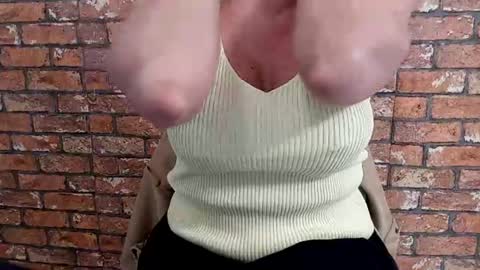 Snapshot of mrscummings chatting on July 2026 04:20:01 PM C online show from July 2026 04:20:01 PM