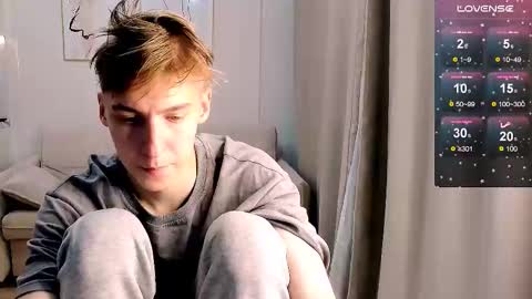 Snapshot of mrsexycum4u chatting on November 2025 11:07:02 PM Adam online show from November 2025 11:07:02 PM