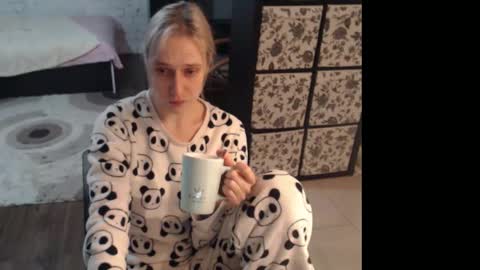 Snapshot of mrsluck chatting on February 2026 02:18:02 AM Sasha online show from February 2026 02:18:02 AM