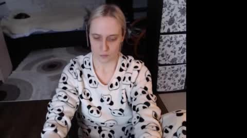 Snapshot of mrsluck chatting on February 2026 12:59:02 PM Sasha online show from February 2026 12:59:02 PM