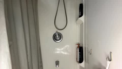 mrsschwing online show from April 2026 05:01:02 AM