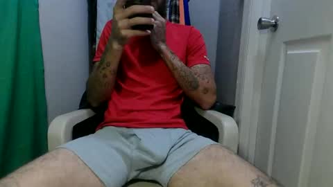 Snapshot of mrstretchlong chatting on November 2025 10:09:02 PM mrstretchlong online show from November 2025 10:09:02 PM