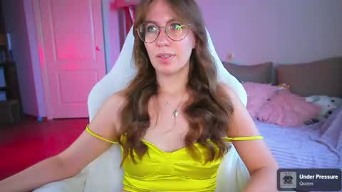 Snapshot of ms_allison chatting on June 2026 11:04:01 AM Allison online show from June 2026 11:04:01 AM
