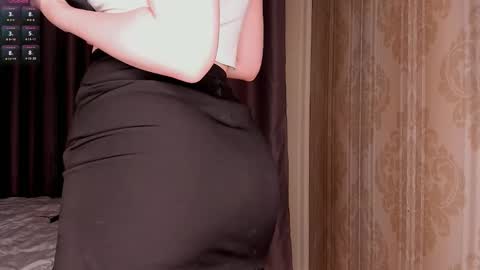 Snapshot of ms_evasweet chatting on December 2025 12:01:02 PM Eva 3 online show from December 2025 12:01:02 PM