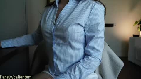 Snapshot of ms_seductive chatting on May 2026 01:40:02 PM Your M online show from May 2026 01:40:02 PM