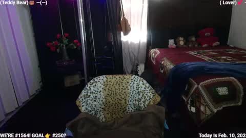 Snapshot of ms_waterworks chatting on February 2025 02:16:01 PM DaPussyFairy online show from February 2025 02:16:01 PM