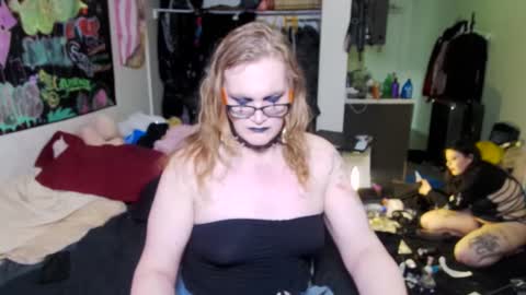Snapshot of mscuntyluxxe chatting on September 2025 11:36:01 AM Cunty Luxxe online show from September 2025 11:36:01 AM
