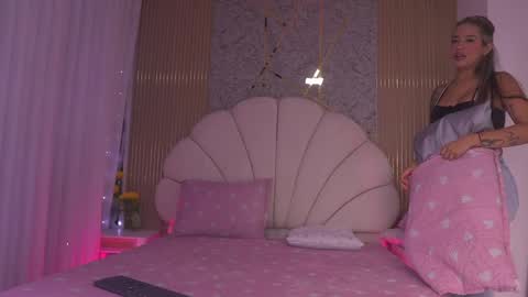Snapshot of mssburbuja chatting on May 2026 03:12:02 AM Manuela online show from May 2026 03:12:02 AM