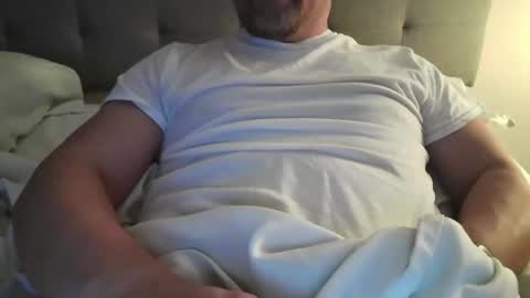 Snapshot of mtman5 chatting on April 2026 12:56:01 AM mtman5 online show from April 2026 12:56:01 AM