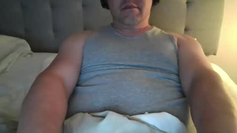 Snapshot of mtman5 chatting on May 2026 02:52:02 AM mtman5 online show from May 2026 02:52:02 AM