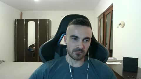 Victor online show from December 2025 06:49:02 PM