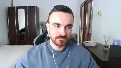 Snapshot of mu5clemania chatting on April 2026 11:19:02 AM Victor online show from April 2026 11:19:02 AM