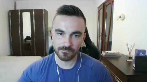 Snapshot of mu5clemania chatting on May 2026 04:01:02 PM Victor online show from May 2026 04:01:02 PM