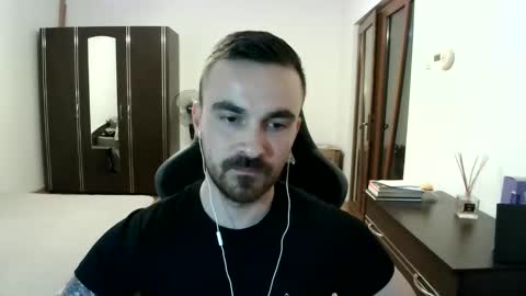 Snapshot of mu5clemania chatting on May 2026 07:00:02 PM Victor online show from May 2026 07:00:02 PM