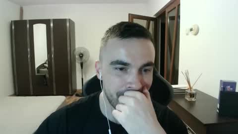 Snapshot of mu5clemania chatting on May 2026 07:10:02 PM Victor online show from May 2026 07:10:02 PM