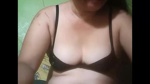 Snapshot of muffy_bunny chatting on September 2025 08:03:02 AM muffy_bunny online show from September 2025 08:03:02 AM