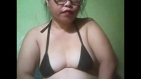 Snapshot of muffy_bunny chatting on September 2025 07:37:02 PM muffy_bunny online show from September 2025 07:37:02 PM