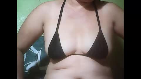 Snapshot of muffy_bunny chatting on October 2025 07:33:02 PM muffy_bunny online show from October 2025 07:33:02 PM