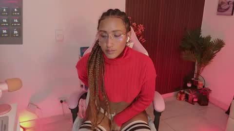 Snapshot of mulata_ch chatting on June 2026 01:04:01 AM HEY GUYS IF YOU LIKE SEXY SHOW YOU ARE IN THE CORRECT PLACE CU WENESDAY PVT OPEN TRANSMISSION TIME 5 PM - 10 PM COLOMBIA online show from June 2026 01:04:01 AM