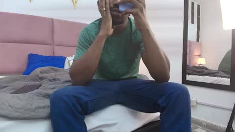 Muller Asher online show from November 2025 02:55:01 AM