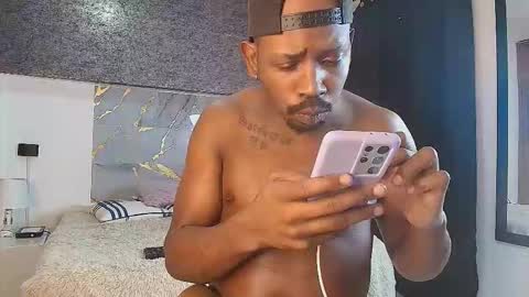 Muller Asher online show from November 2025 04:01:02 AM