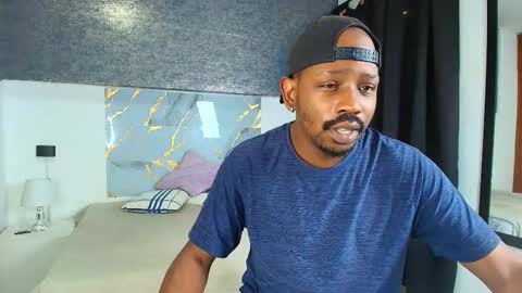 Muller Asher online show from November 2025 04:59:02 AM