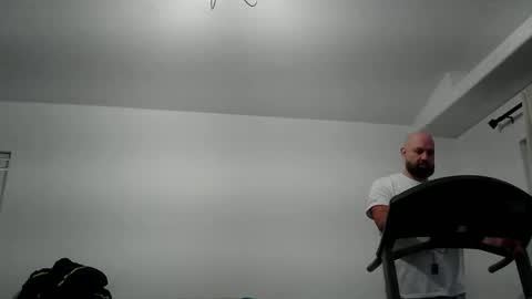 Snapshot of munchies420 chatting on February 2026 12:04:02 PM Bearded online show from February 2026 12:04:02 PM