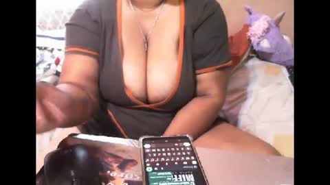 Snapshot of munniegalz1 chatting on January 2025 10:53:02 AM your angel online show from January 2025 10:53:02 AM