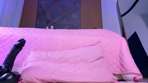 Snapshot of muriel_belovv chatting on May 2026 03:15:02 AM Tell me Sofi online show from May 2026 03:15:02 AM