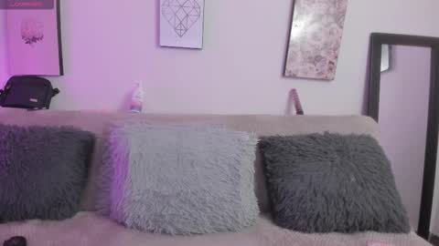 muriell_69 online show from December 2025 11:01:02 PM