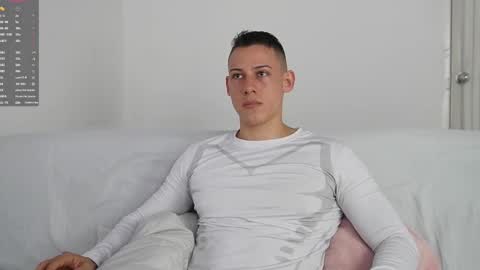 muscle_king_cum online show from February 2026 03:26:02 PM